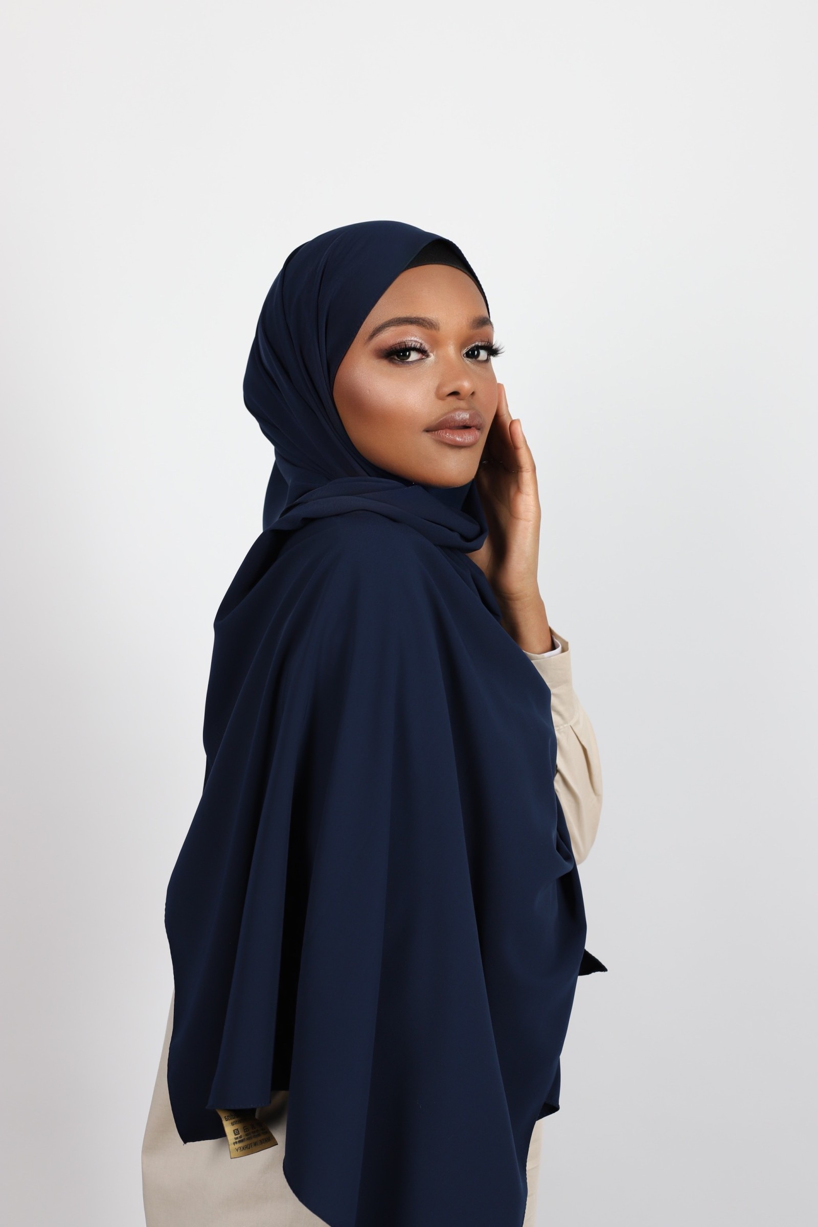 Hijab soie de medine navy