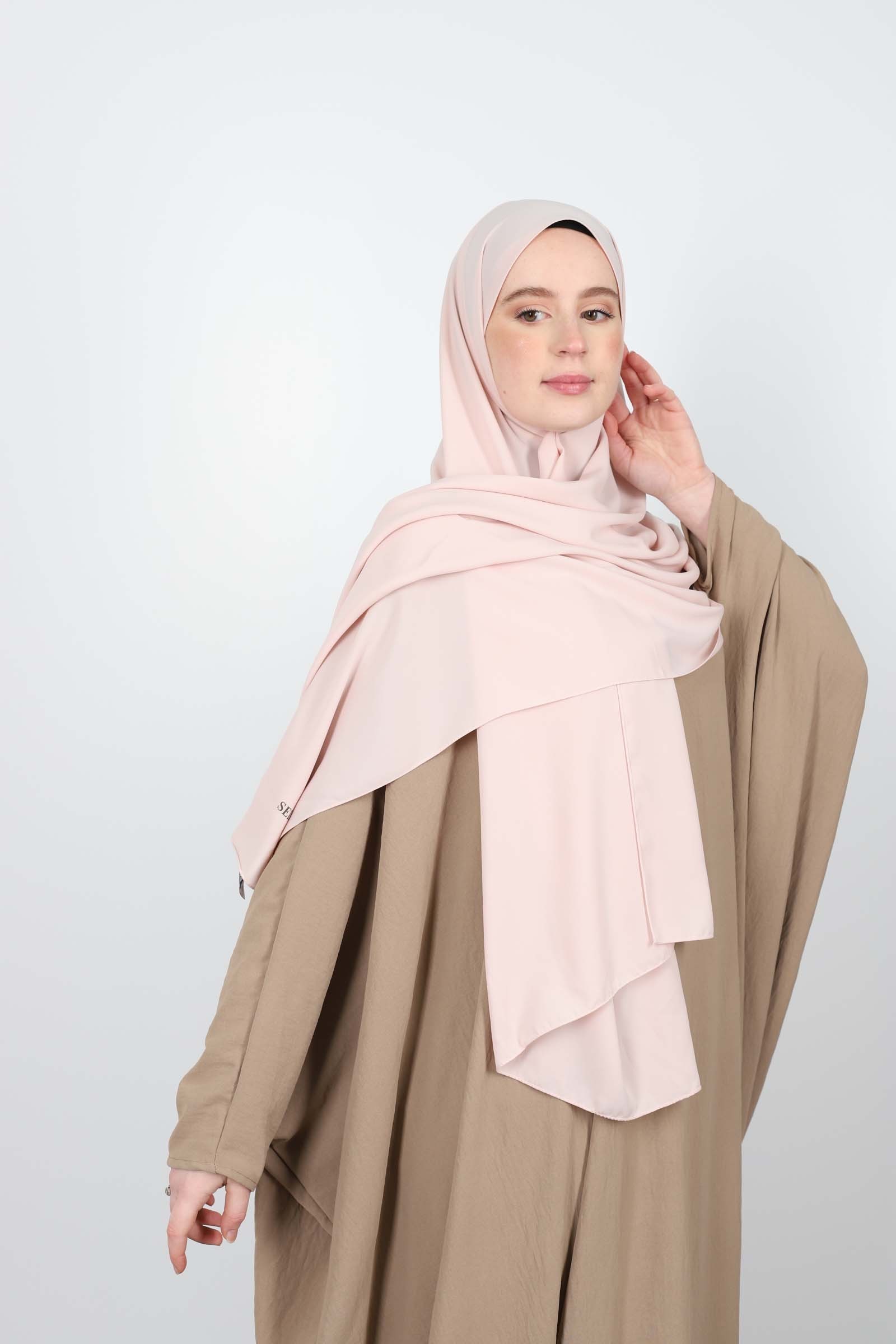 Hijab en soie de Médine rose pâle