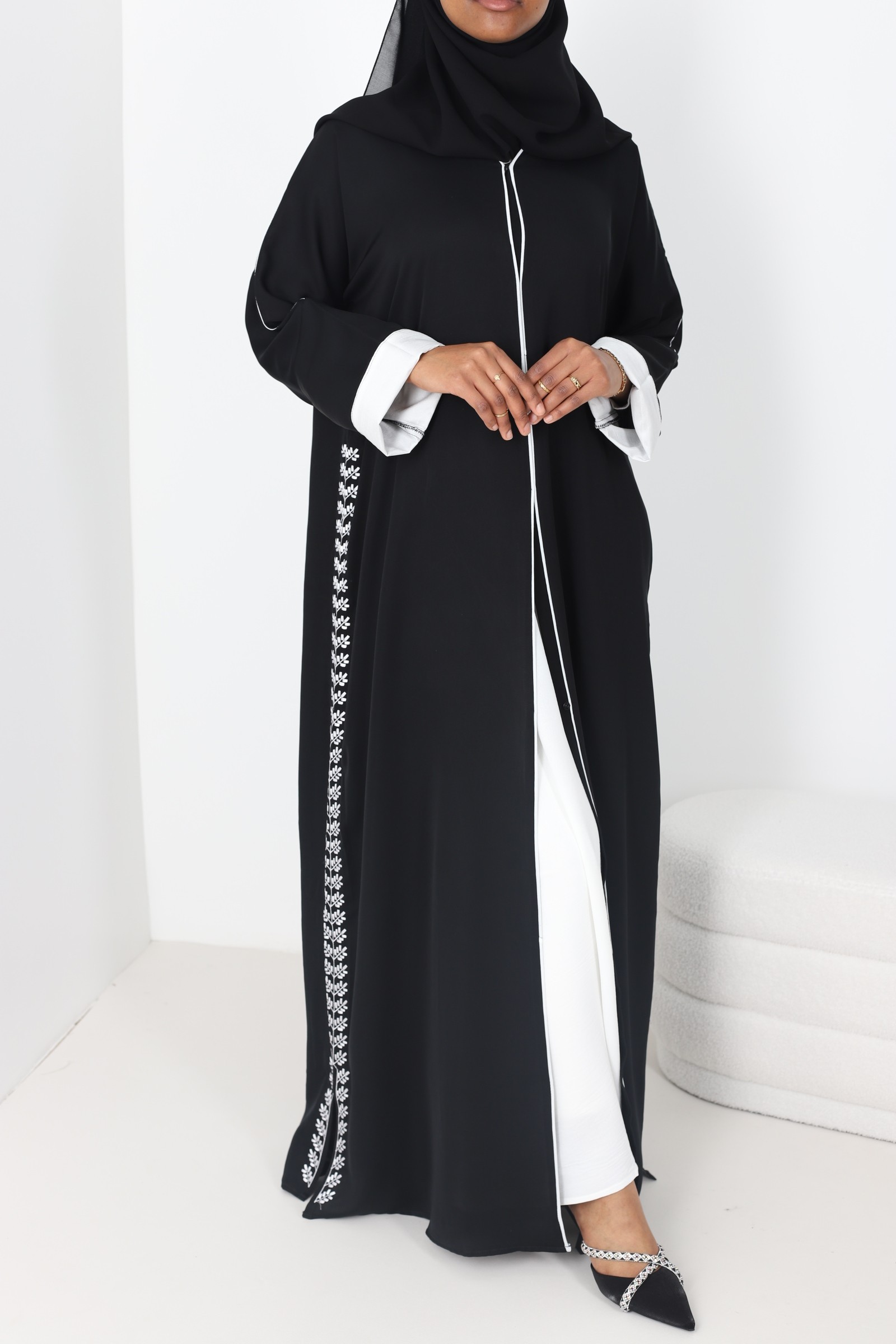Abaya Dubaï Kylia noir et blanc